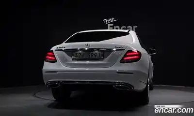 Mercedes-Benz E-Class 2019 1.9 гидро в Москве № 1690410, миниатюра 4