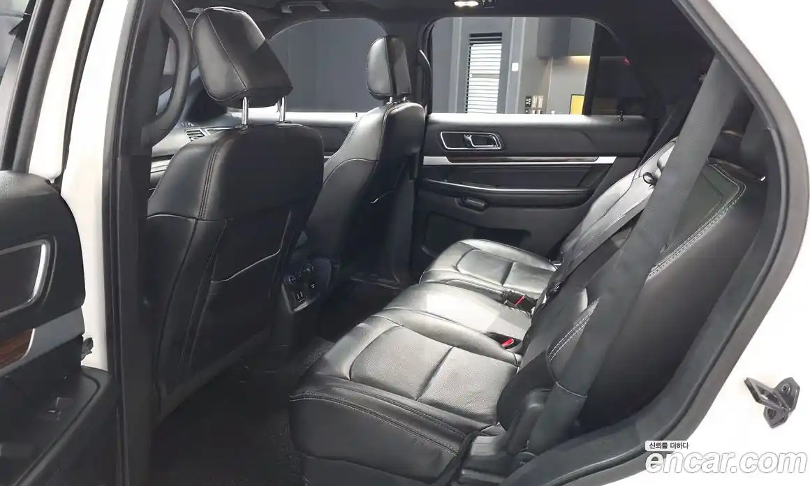 Ford Explorer 2019 3.5 гидро в Москве № 1696943, фото 16
