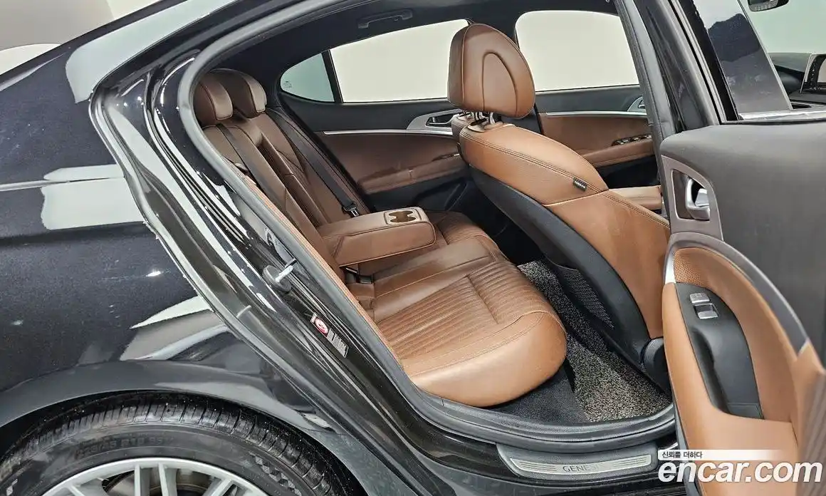 Genesis G70 2019 2.0 гидро в Москве, фото 16