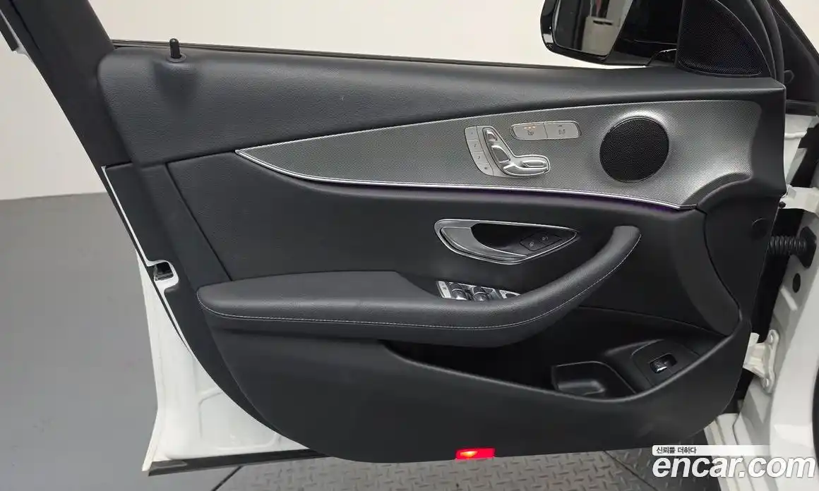 Mercedes-Benz E-Class 2020 2.0 гидро в Москве № 1762392, фото 14