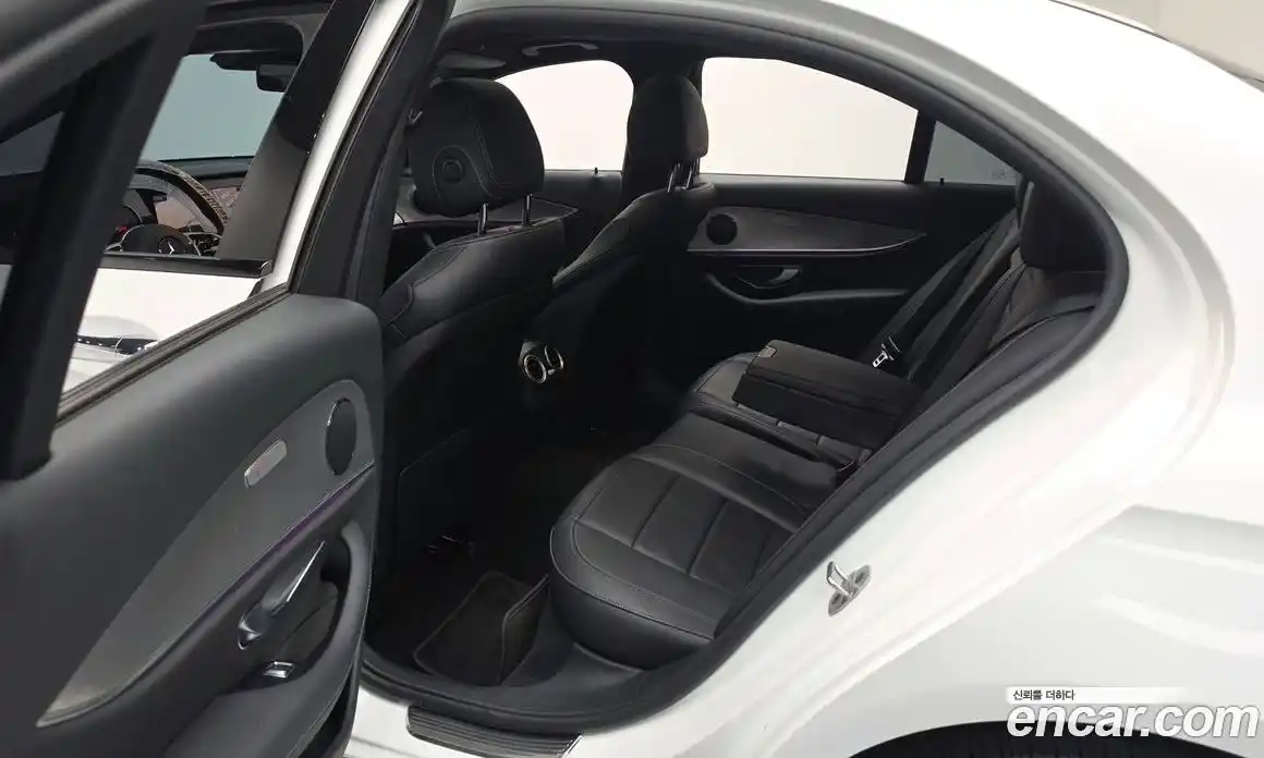 Mercedes-Benz E-Class 2020 2.0 гидро в Москве № 1762392, фото 17