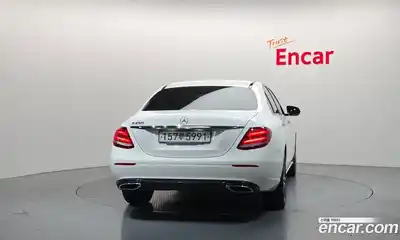 Mercedes-Benz E-Class 2020 2.0 гидро в Москве № 1762392, миниатюра 4