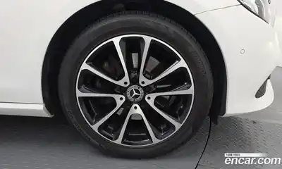 Mercedes-Benz E-Class 2020 2.0 гидро в Москве № 1762392, миниатюра 7