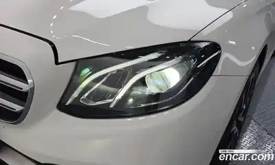 Mercedes-Benz E-Class 2020 2.0 гидро в Москве № 1762392, миниатюра 8