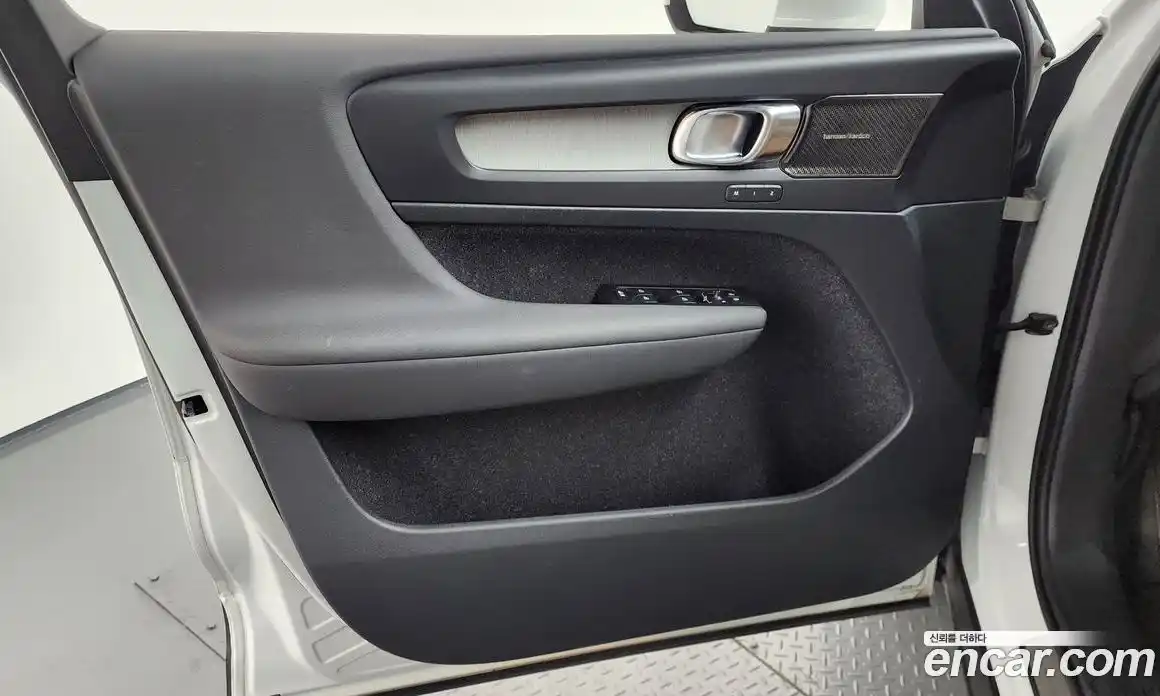 Volvo XC40 2021 2.0 гидро в Москве № 1763544, фото 14