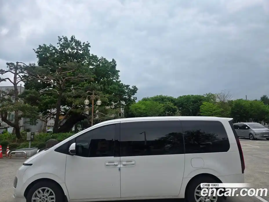 Hyundai Staria 2025 2.2 гидро в Москве № 1830674, фото 5