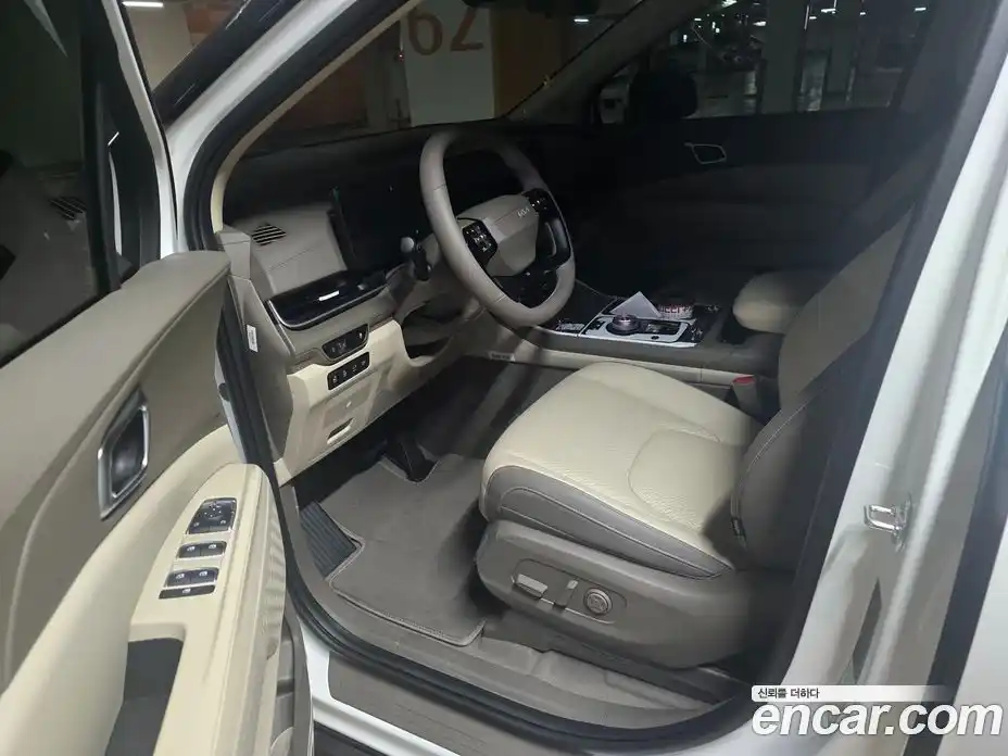 Kia Canival 2025 1.6 гидро в Москве № 1831264, фото 4