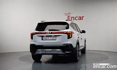 Kia Seltos 2023 1.6 гидро в Москве № 1832097, миниатюра 4