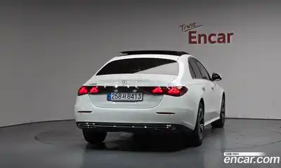 Mercedes-Benz E-Class 2025 2.0 гидро в Москве № 1832273, миниатюра 3