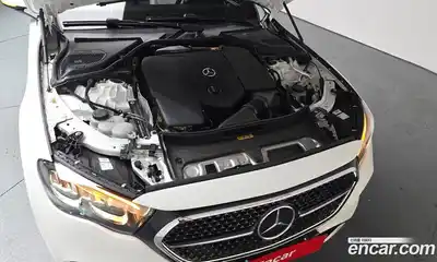 Mercedes-Benz E-Class 2025 2.0 гидро в Москве № 1832273, миниатюра 5