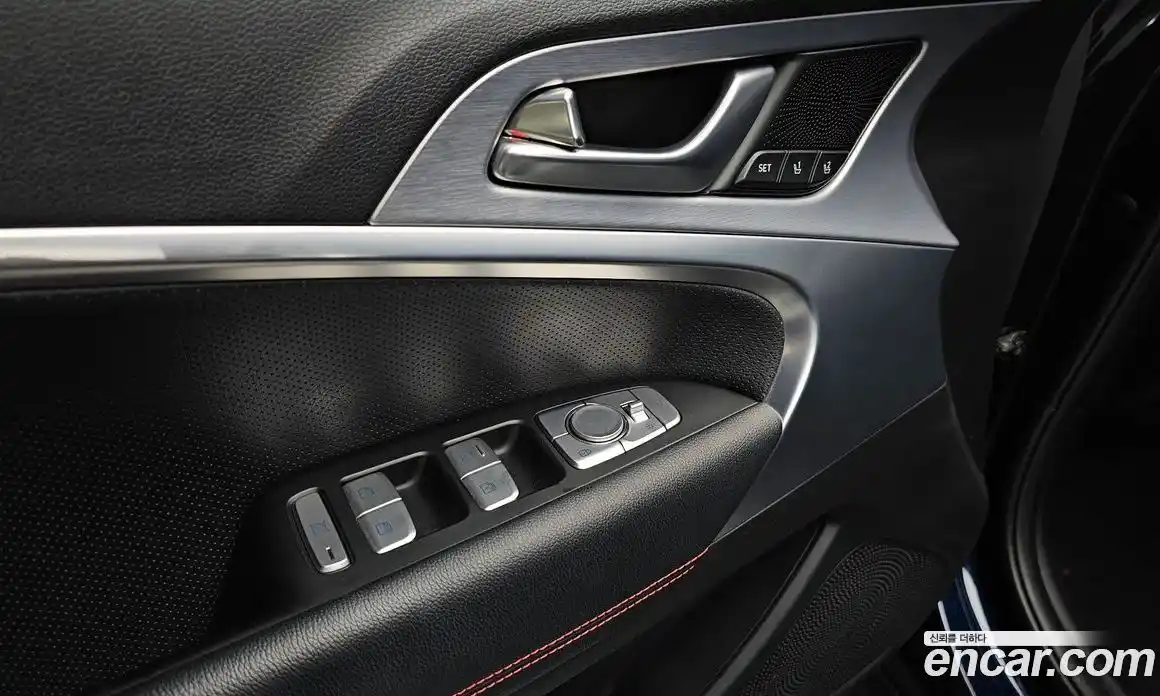 Genesis G70 2018 2.0 гидро в Москве № 1832553, фото 22