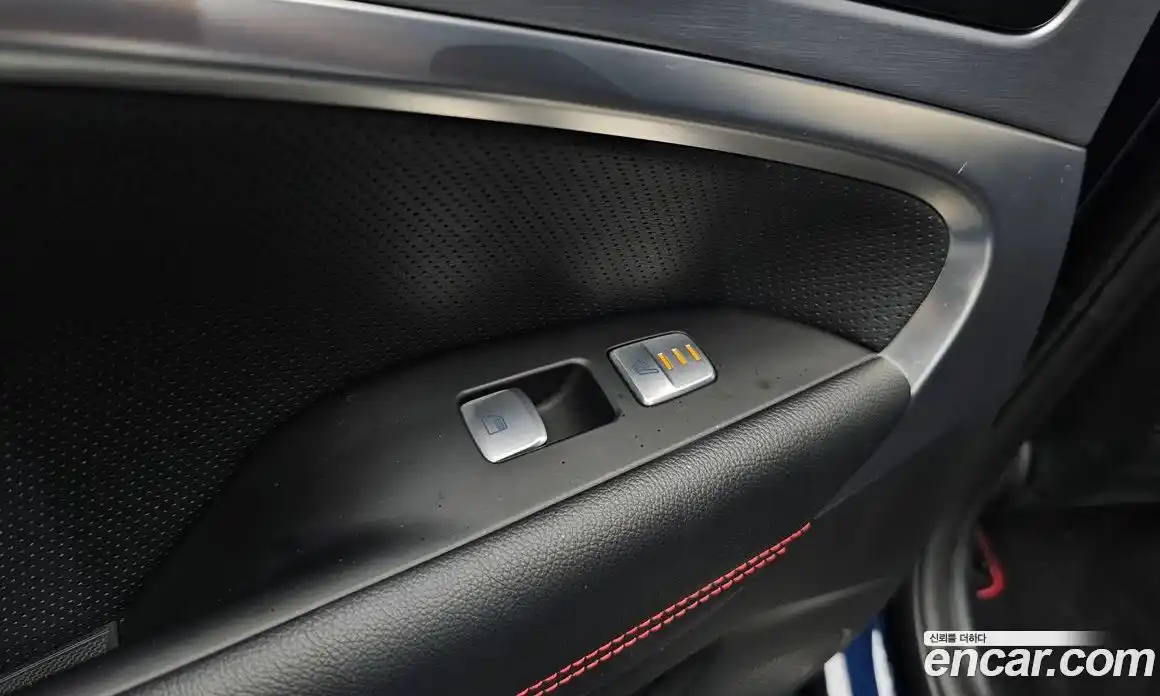 Genesis G70 2018 2.0 гидро в Москве № 1832553, фото 24