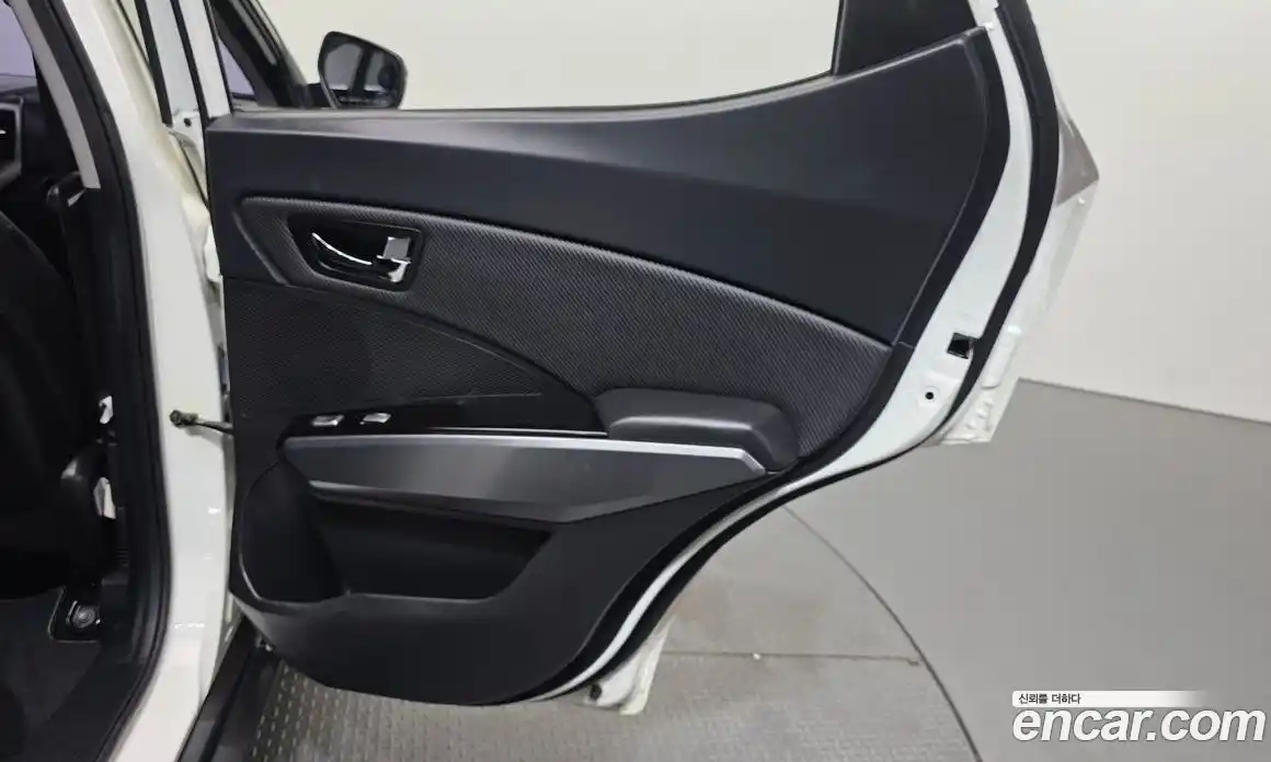 SsangYong TIBOLI 2017 1.6 гидро в Москве № 1833095, фото 15