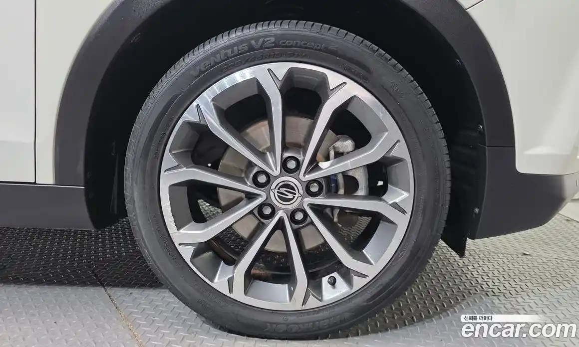 SsangYong TIBOLI 2017 1.6 гидро в Москве № 1833095, фото 7