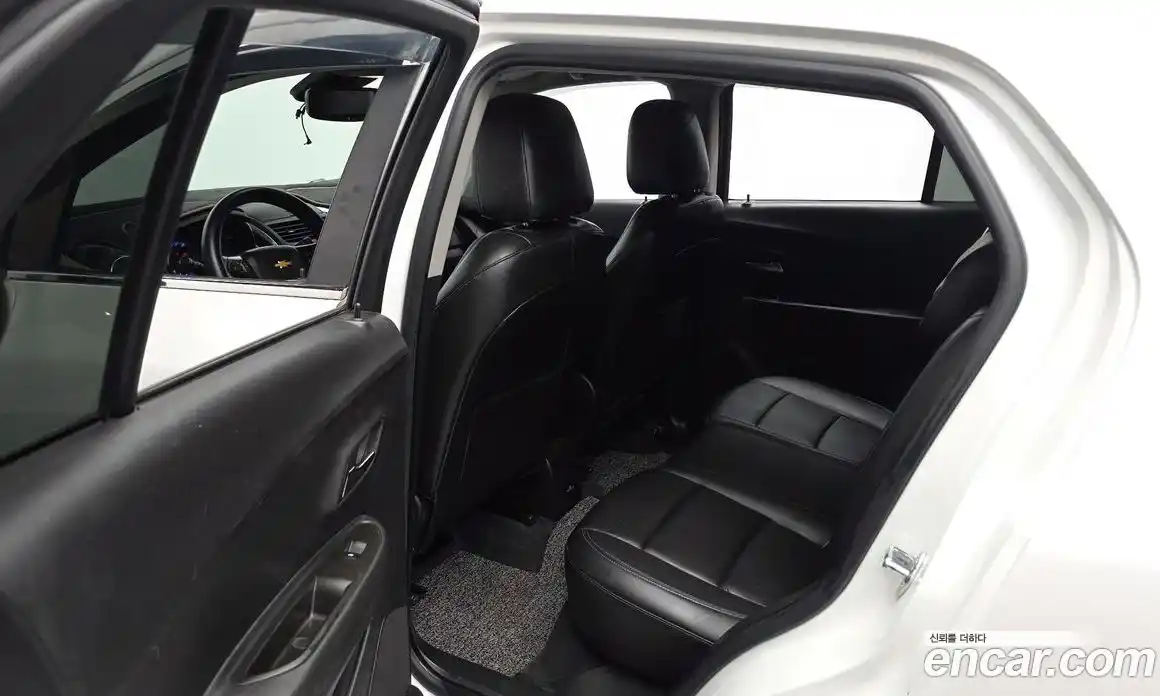 Chevrolet Trax 2015 1.4 гидро в Москве № 1833938, фото 16