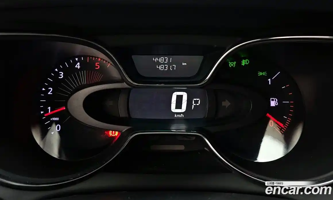 Renault QM3 2016 1.5 гидро в Москве № 1834526, фото 11