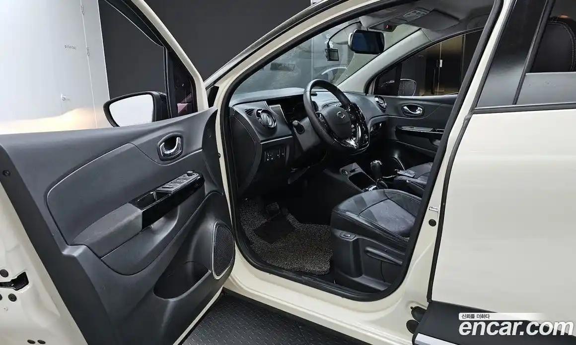 Renault QM3 2016 1.5 гидро в Москве № 1834526, фото 13