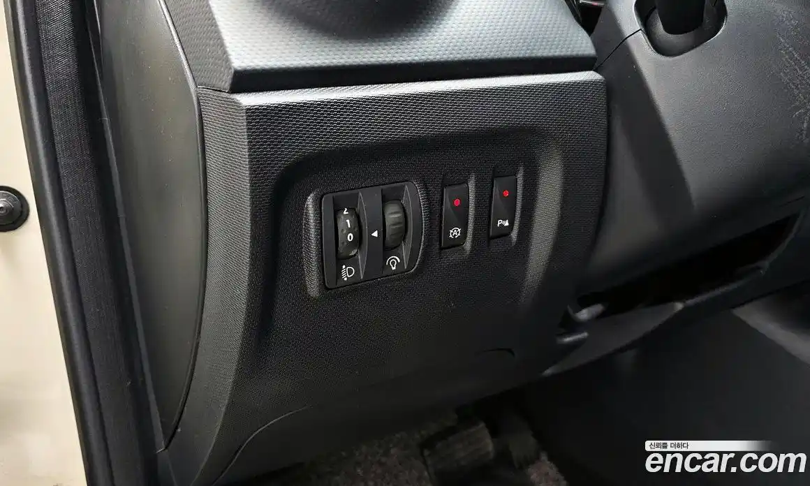 Renault QM3 2016 1.5 гидро в Москве № 1834526, фото 25