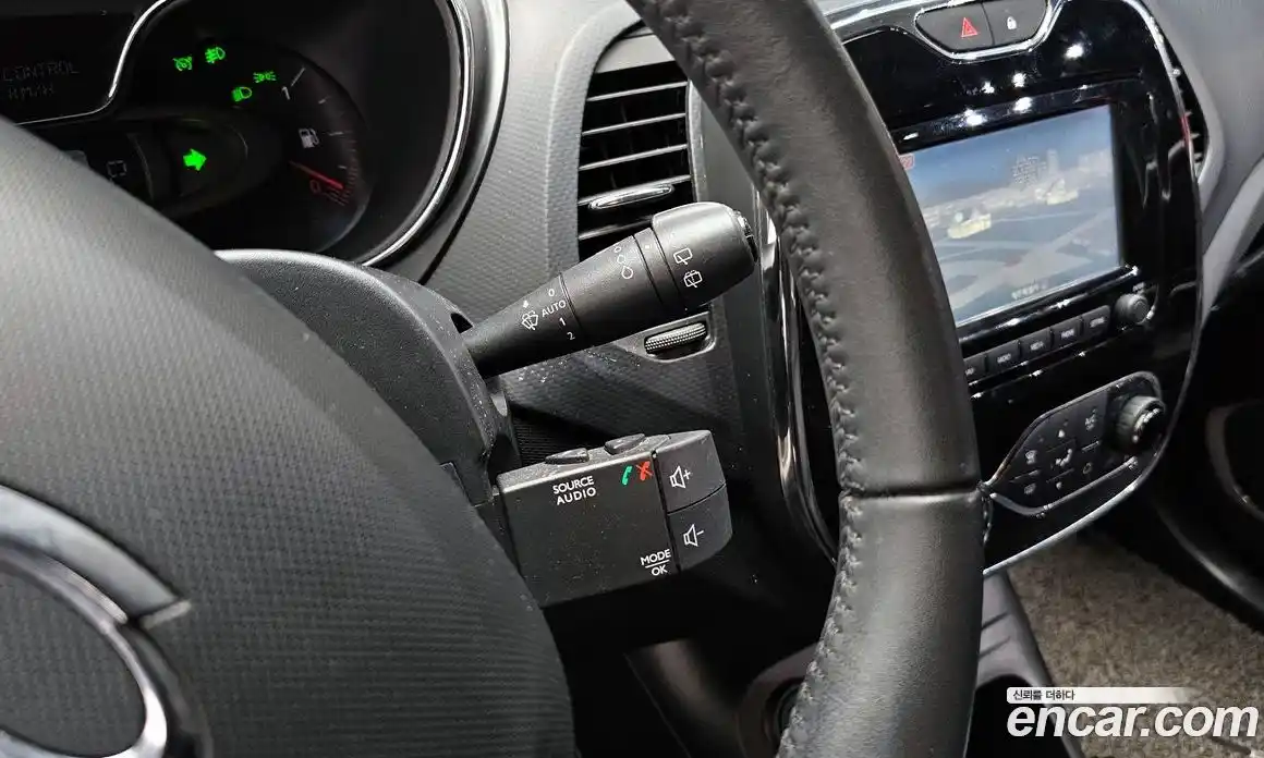 Renault QM3 2016 1.5 гидро в Москве № 1834526, фото 27