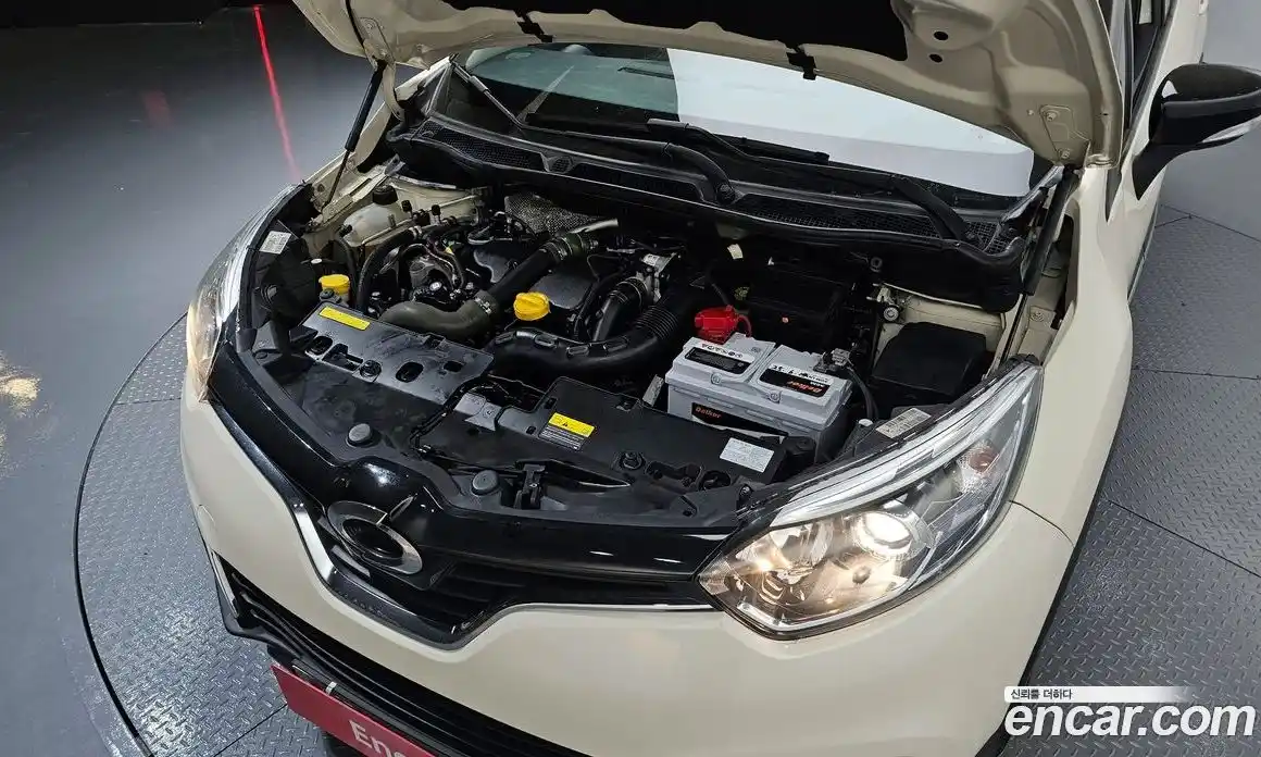 Renault QM3 2016 1.5 гидро в Москве № 1834526, фото 6