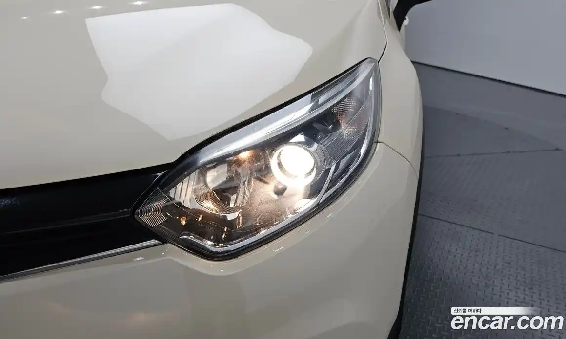 Renault QM3 2016 1.5 гидро в Москве № 1834526, фото 8