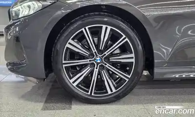 BMW 3-Series 2025 2.0 гидро в Москве № 1835328, миниатюра 5