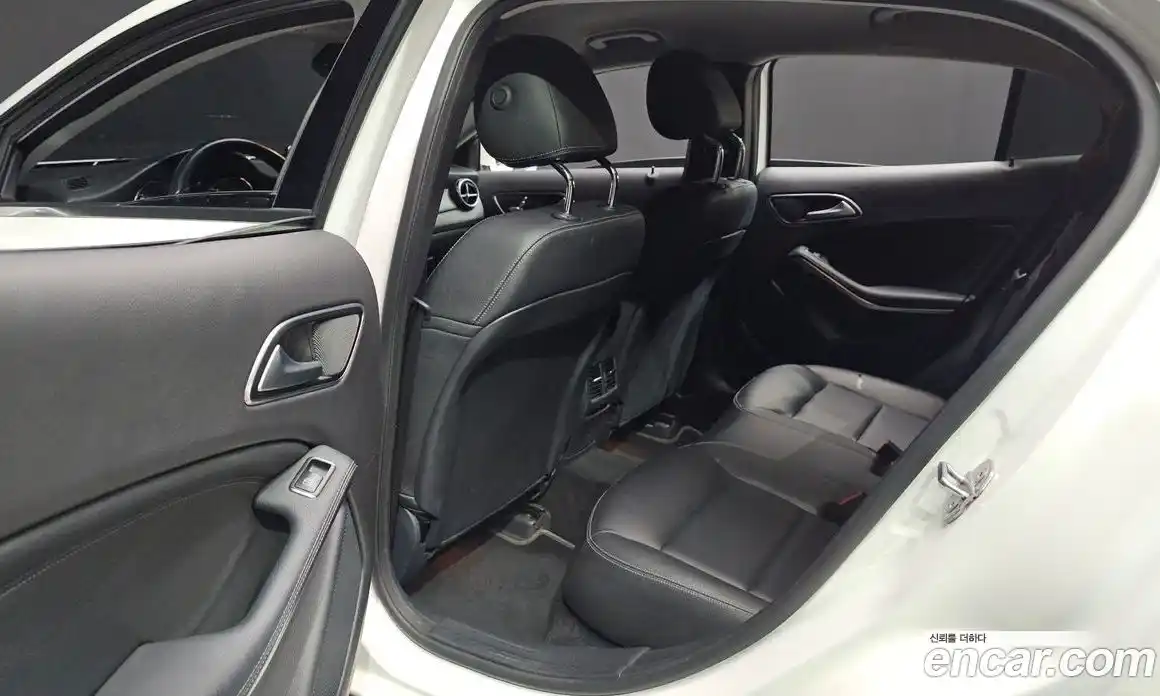 Mercedes-Benz GLA-Class 2019 2.0 гидро в Москве № 1835962, фото 17