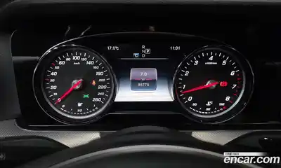 Mercedes-Benz E-Class 2018 2.0 гидро в Москве № 1836160, миниатюра 11