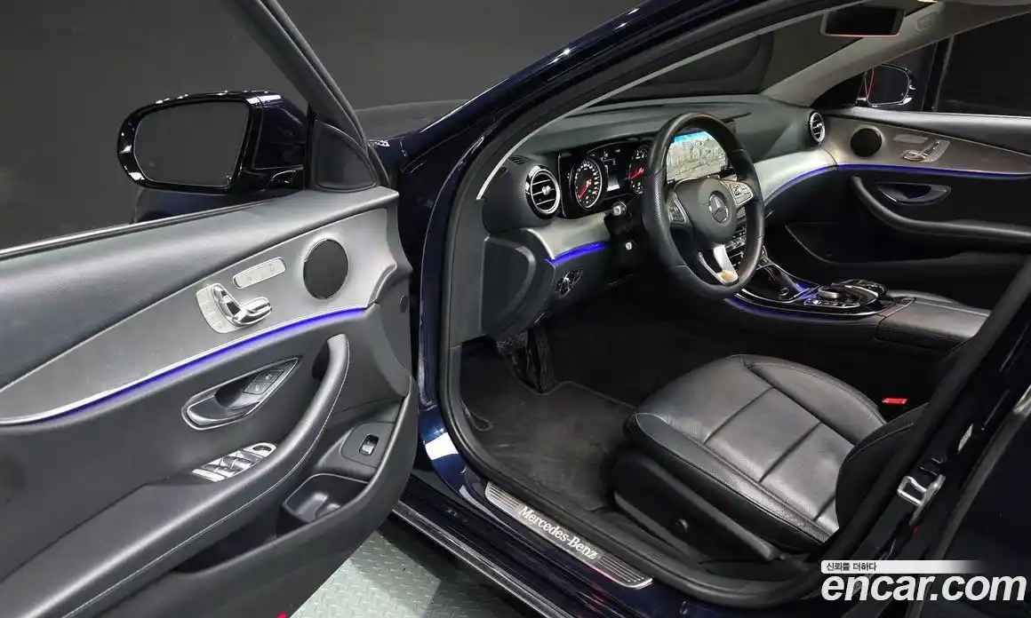 Mercedes-Benz E-Class 2018 2.0 гидро в Москве № 1836160, фото 13