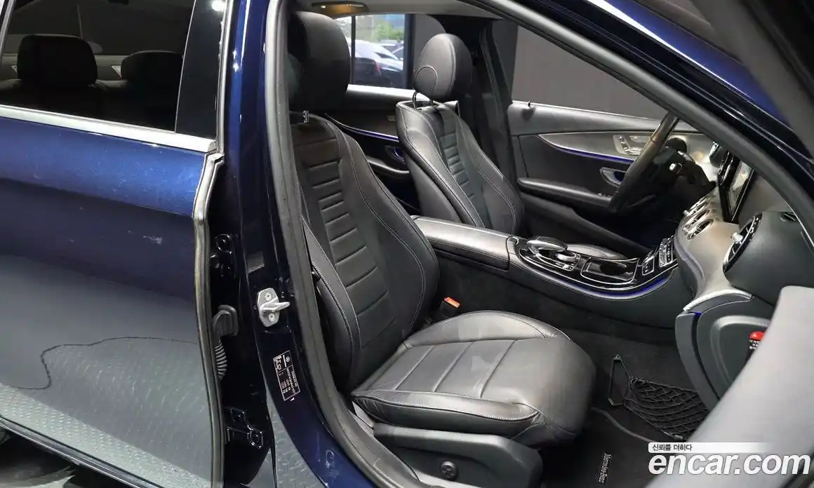 Mercedes-Benz E-Class 2018 2.0 гидро в Москве № 1836160, фото 16