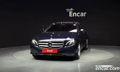 Mercedes-Benz E-Class 2018 2.0 гидро в Москве № 1836160, миниатюра 3