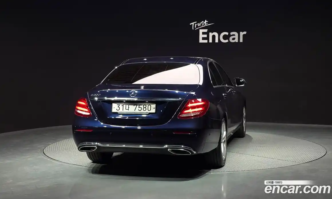 Mercedes-Benz E-Class 2018 2.0 гидро в Москве № 1836160, фото 4