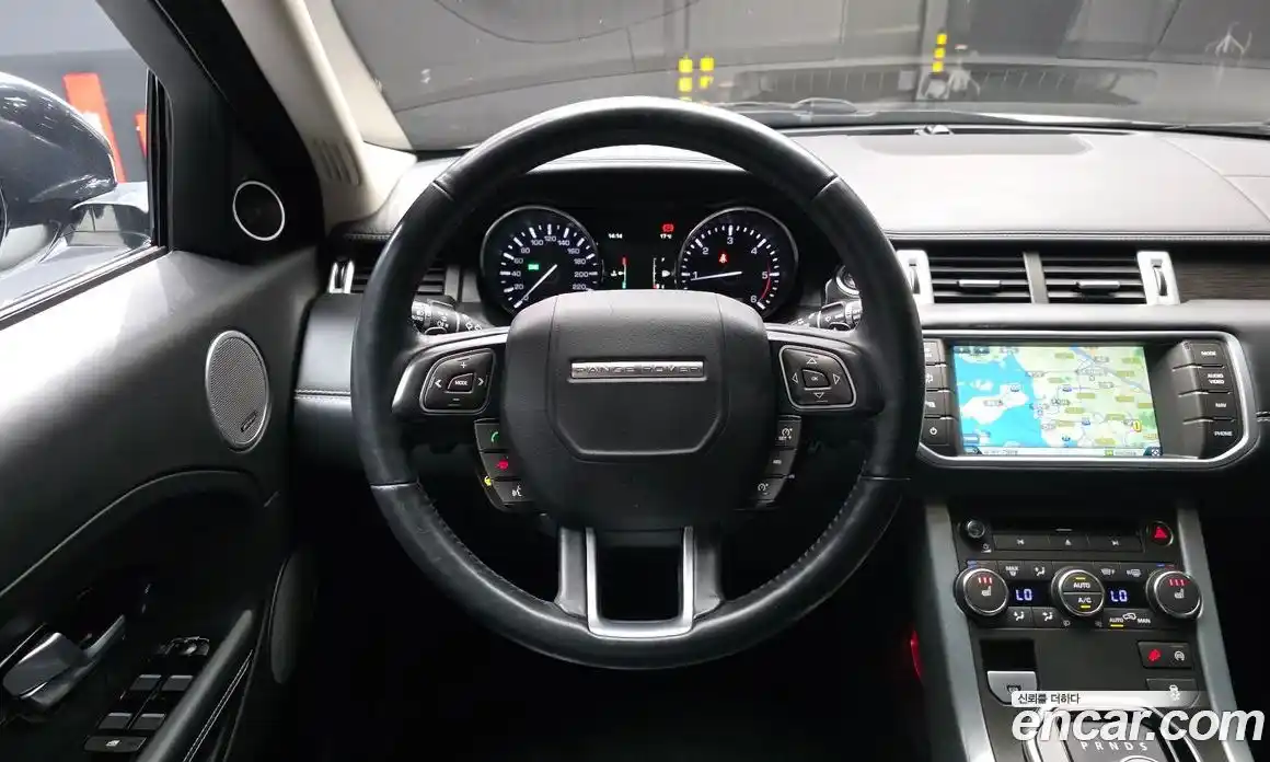 Land Rover Range-Rover Evoque 2015 2.2 гидро в Москве № 1837392, фото 13