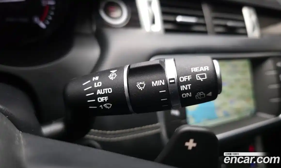 Land Rover Range-Rover Evoque 2015 2.2 гидро в Москве № 1837392, фото 17