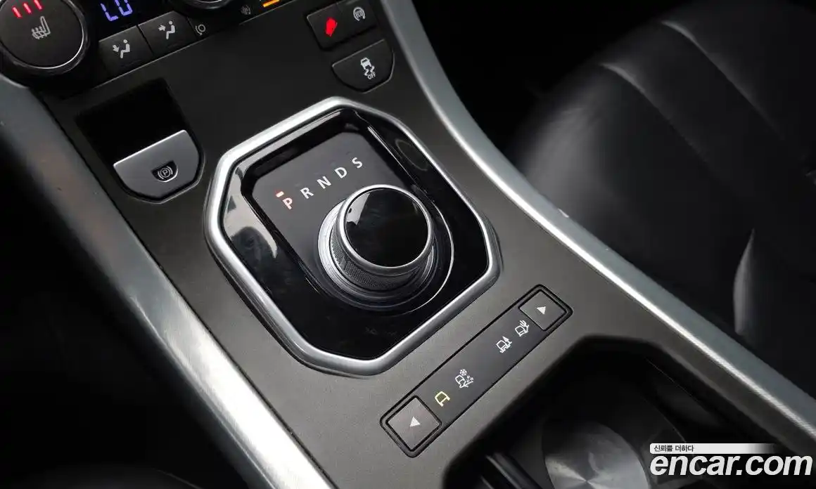 Land Rover Range-Rover Evoque 2015 2.2 гидро в Москве № 1837392, фото 9