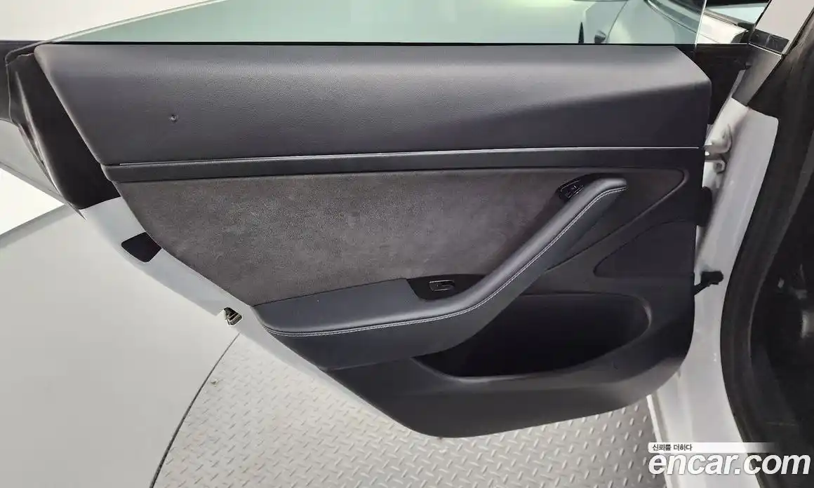 Tesla Model 3 2020 0.1 гидро, фото 15
