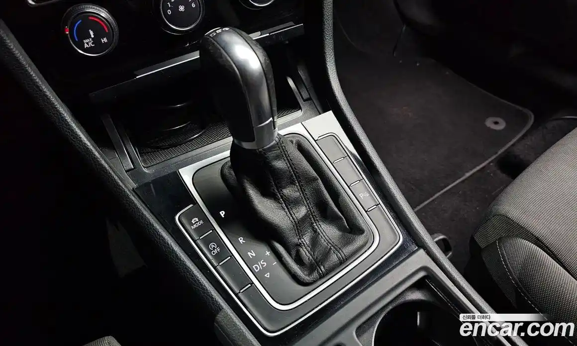 Volkswagen Golf 2013 1.6 гидро в Москве № 1838207, фото 9