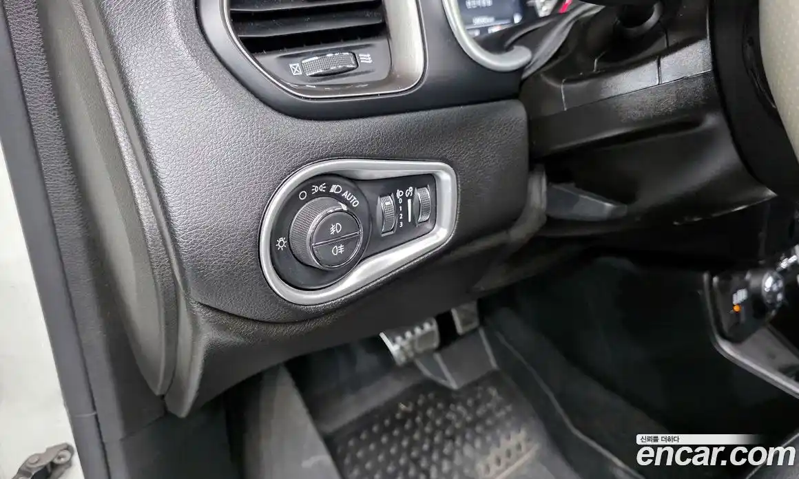 Jeep Renegade 2019 2.0 гидро в Москве № 1838350, фото 23