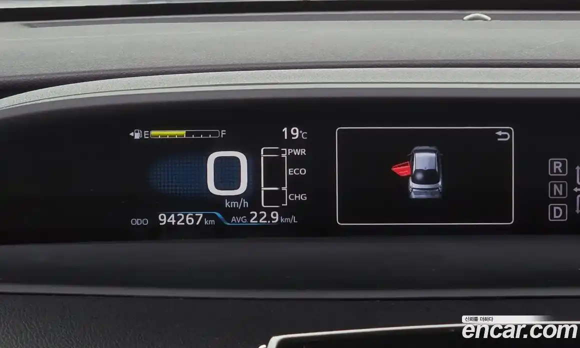 Toyota Prius 2017 1.8 гидро в Москве № 1838514, фото 11