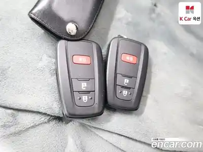 Toyota Prius 2016 1.8 гидро в Москве № 1838566, миниатюра 3