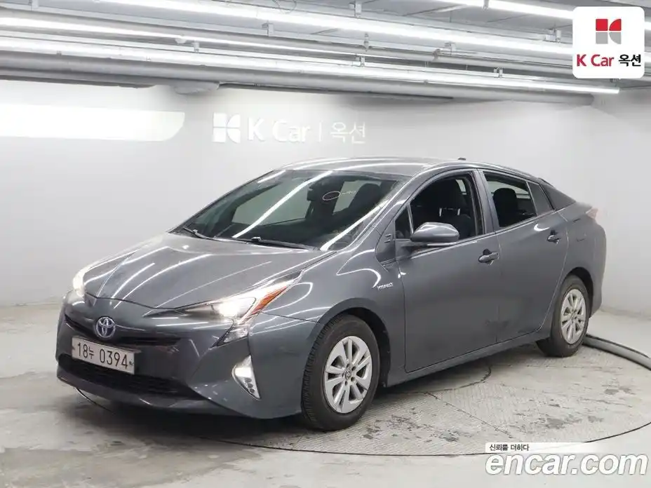 Toyota Prius 2016 1.8 гидро в Москве № 1838566, фото 4