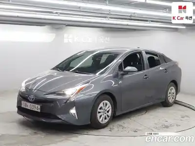 Toyota Prius 2016 1.8 гидро в Москве № 1838566, миниатюра 4