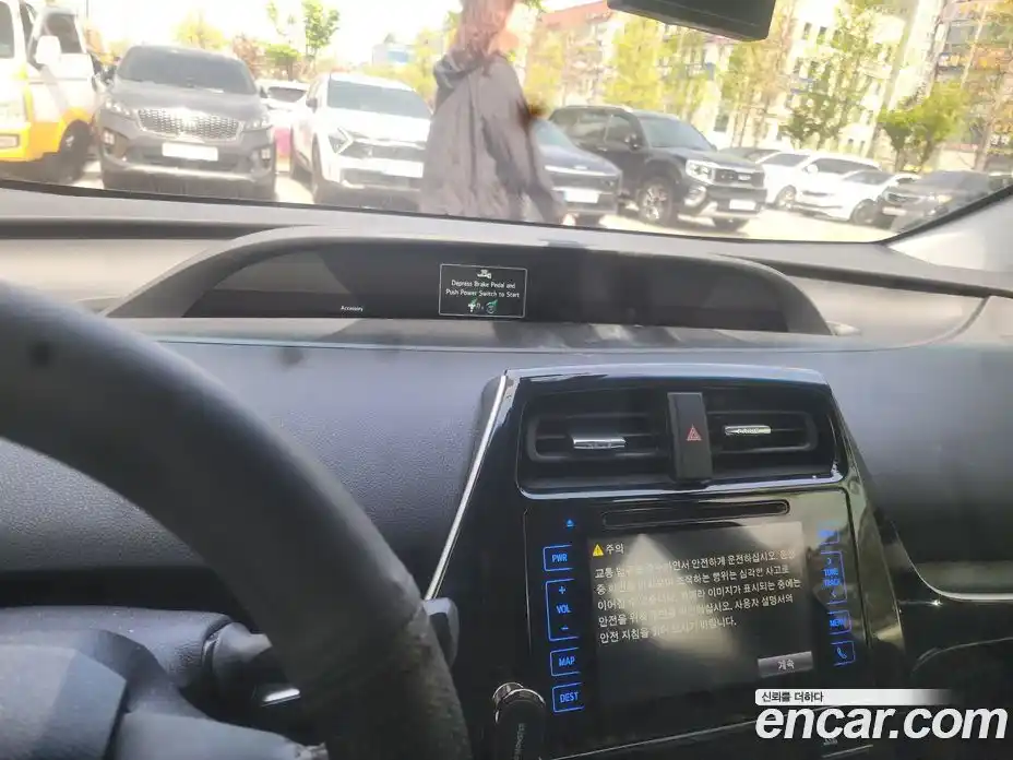 Toyota Prius 2016 1.8 гидро в Москве № 1838566, фото 6