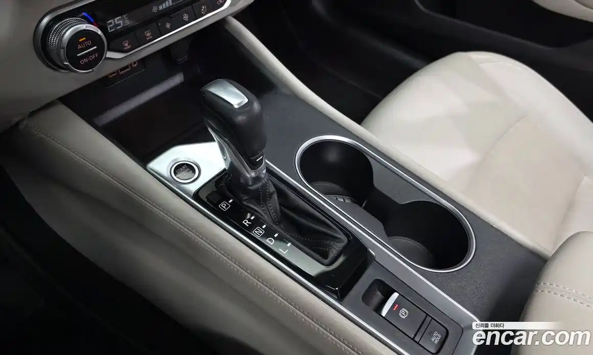 Nissan Altima 2019 2.5 гидро в Москве № 1841777, фото 12