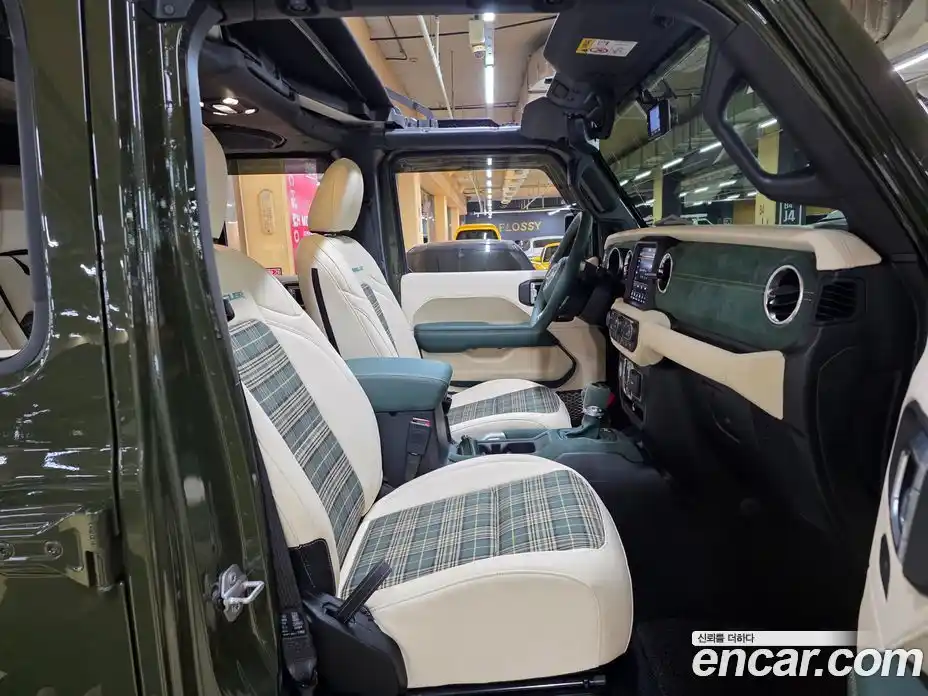 Jeep Wrangler 2020 2.0 гидро в Москве № 232520, фото 13