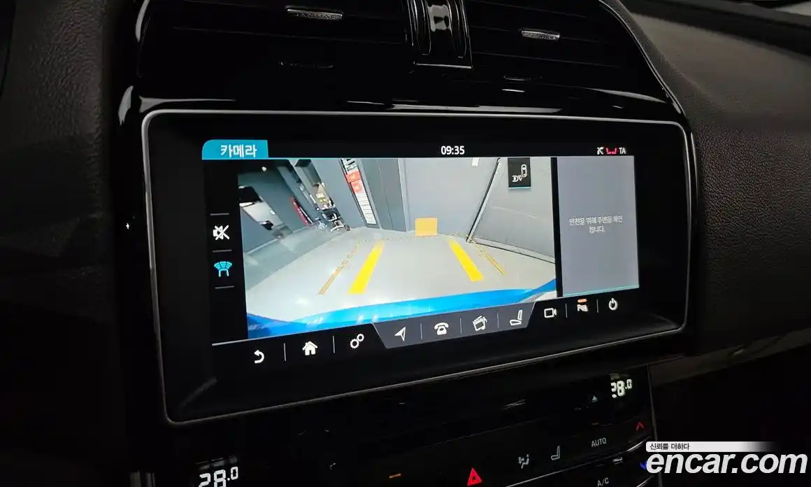 Jaguar XE 2017 2.0 гидро в Москве № 311263, фото 18