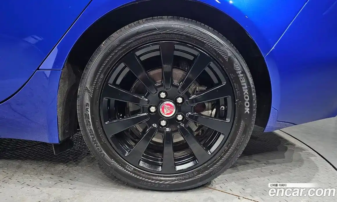 Jaguar XE 2017 2.0 гидро в Москве № 311263, фото 5