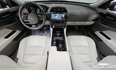 Jaguar XE 2017 2.0 гидро в Москве № 311263, миниатюра 7
