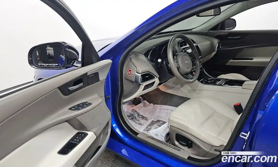 Jaguar XE 2017 2.0 гидро в Москве № 311263, фото 10