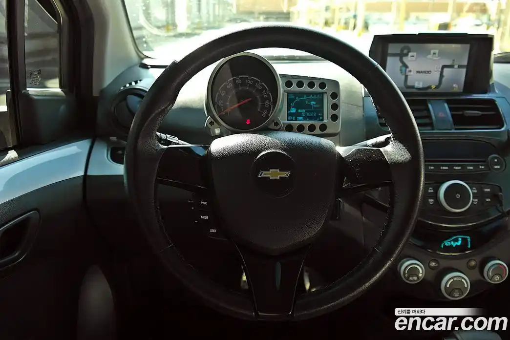 Chevrolet Spark 2012 1.0 гидро в Москве № 81548, фото 9